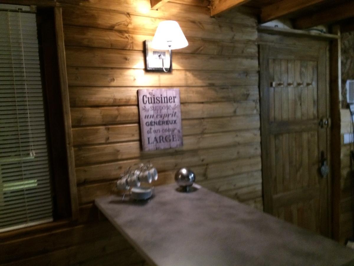 Gites Les Chalets Vezzani Spa Eksteriør bilde