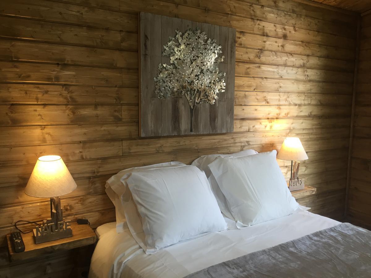 Gites Les Chalets Vezzani Spa Eksteriør bilde