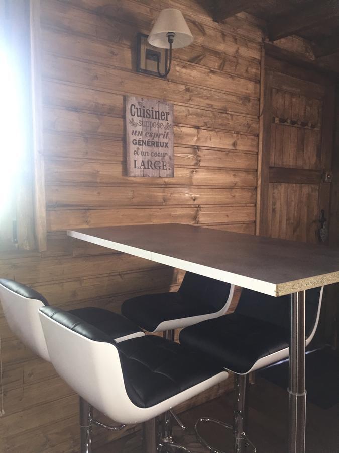 Gites Les Chalets Vezzani Spa Eksteriør bilde
